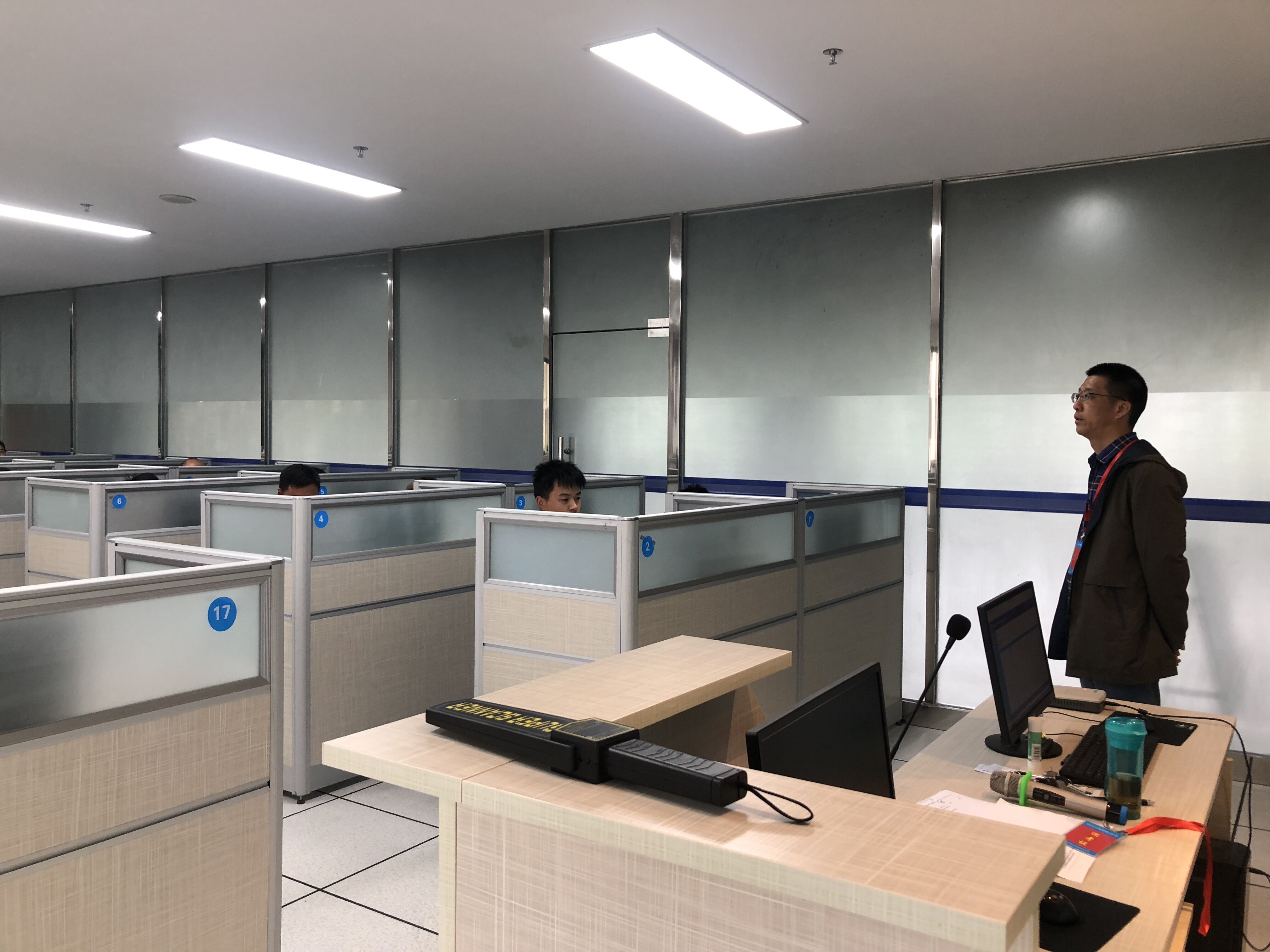 2018年5月11日黃山市建筑施工企業(yè)“安管人員”機(jī)考現(xiàn)場(chǎng)